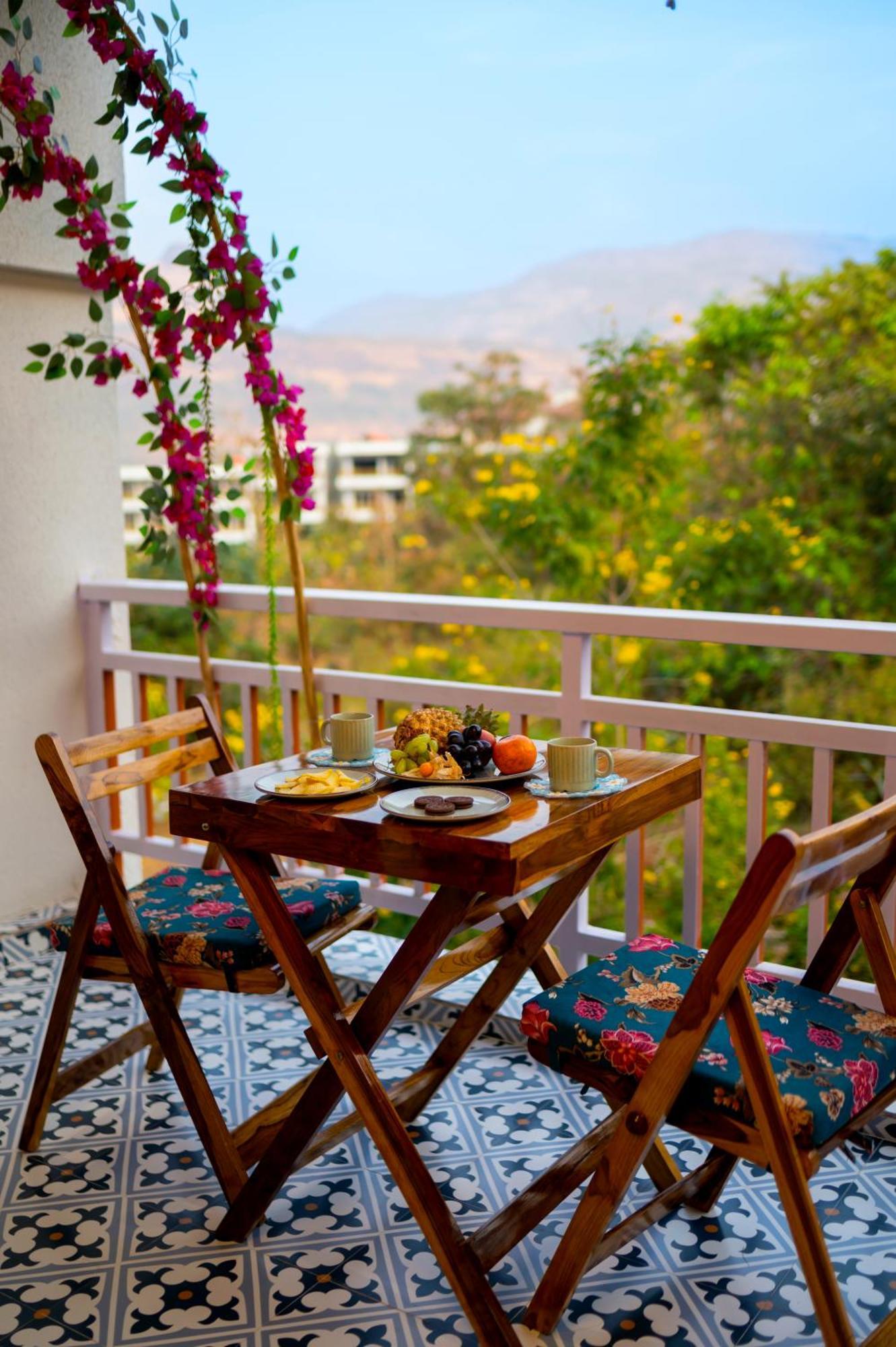 La Mira Casa Karjat Villa Bagian luar foto